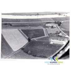 Luchtfoto Herwen Havezate de Boswaaij afgebroken 1974 ivm Batavenweg Coll. G.B.Janssen F0000025
